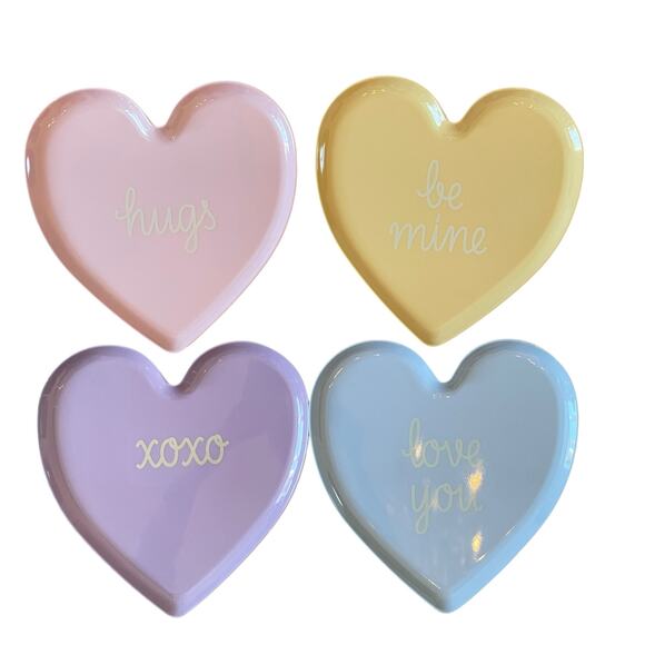 4pc Cupcakes & Cashmere Valentine Conversation Heart Melamine Plates 9.5in New - Picture 6 of 12